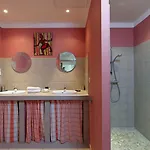 Hotel Et Domaine Des Clos - Teritoria 4*