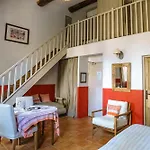 Et Domaine Des Clos - Teritoria Hotel Beaucaire (Gard)