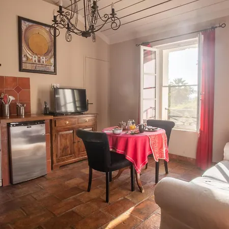 Hotel Et Domaine Des Clos - Teritoria