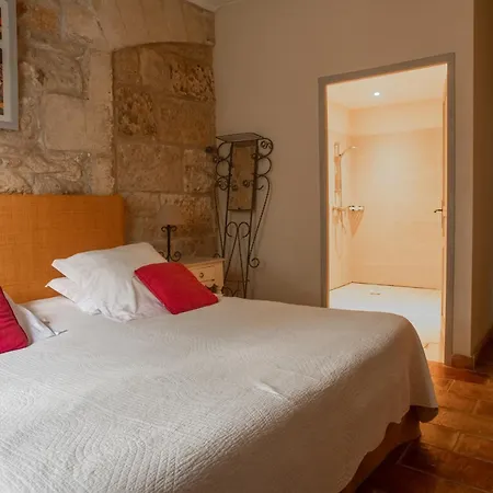 Et Domaine Des Clos - Teritoria Hotel Beaucaire (Gard)