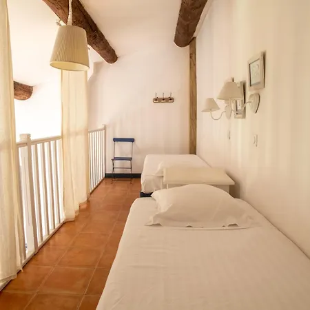 Hotel Et Domaine Des Clos - Teritoria Beaucaire (Gard)