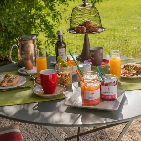 Domaine Des Clos Et Appartements- Teritoria 4*