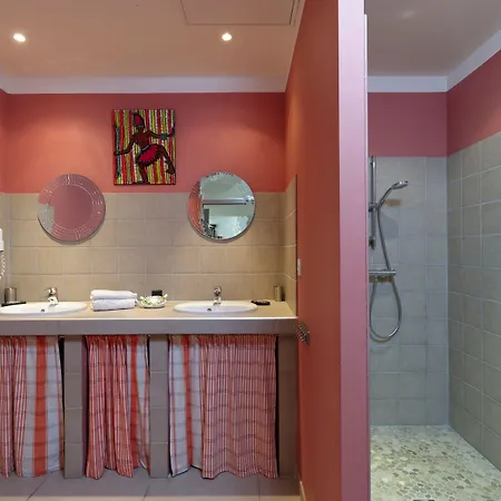 호텔 Et Domaine Des Clos - Teritoria 4*