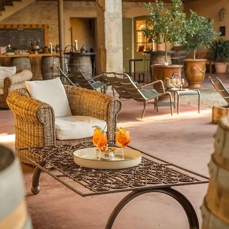 Domaine Des Clos Et Appartements- Teritoria 4*